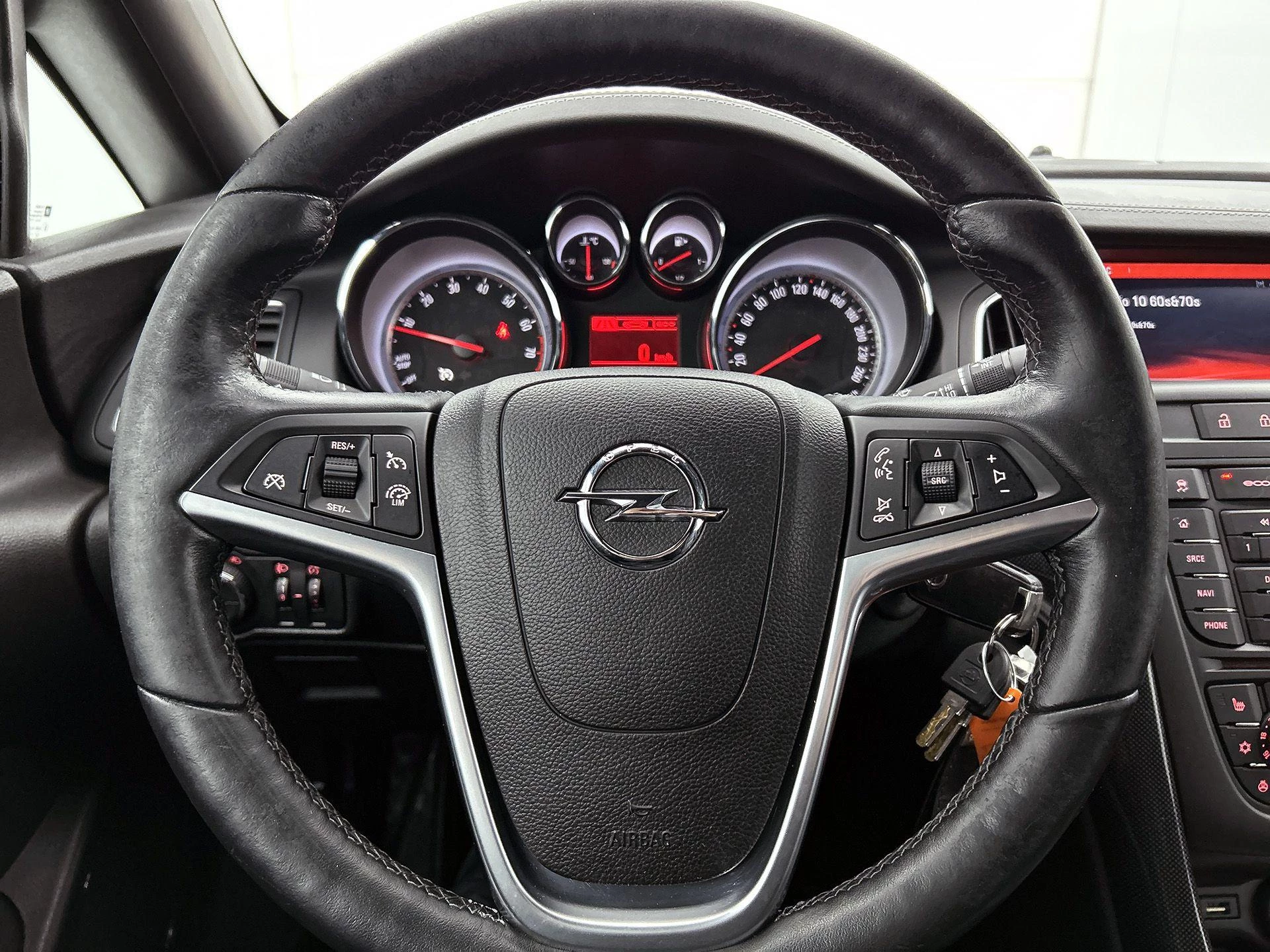 Opel-Cascada-image-30