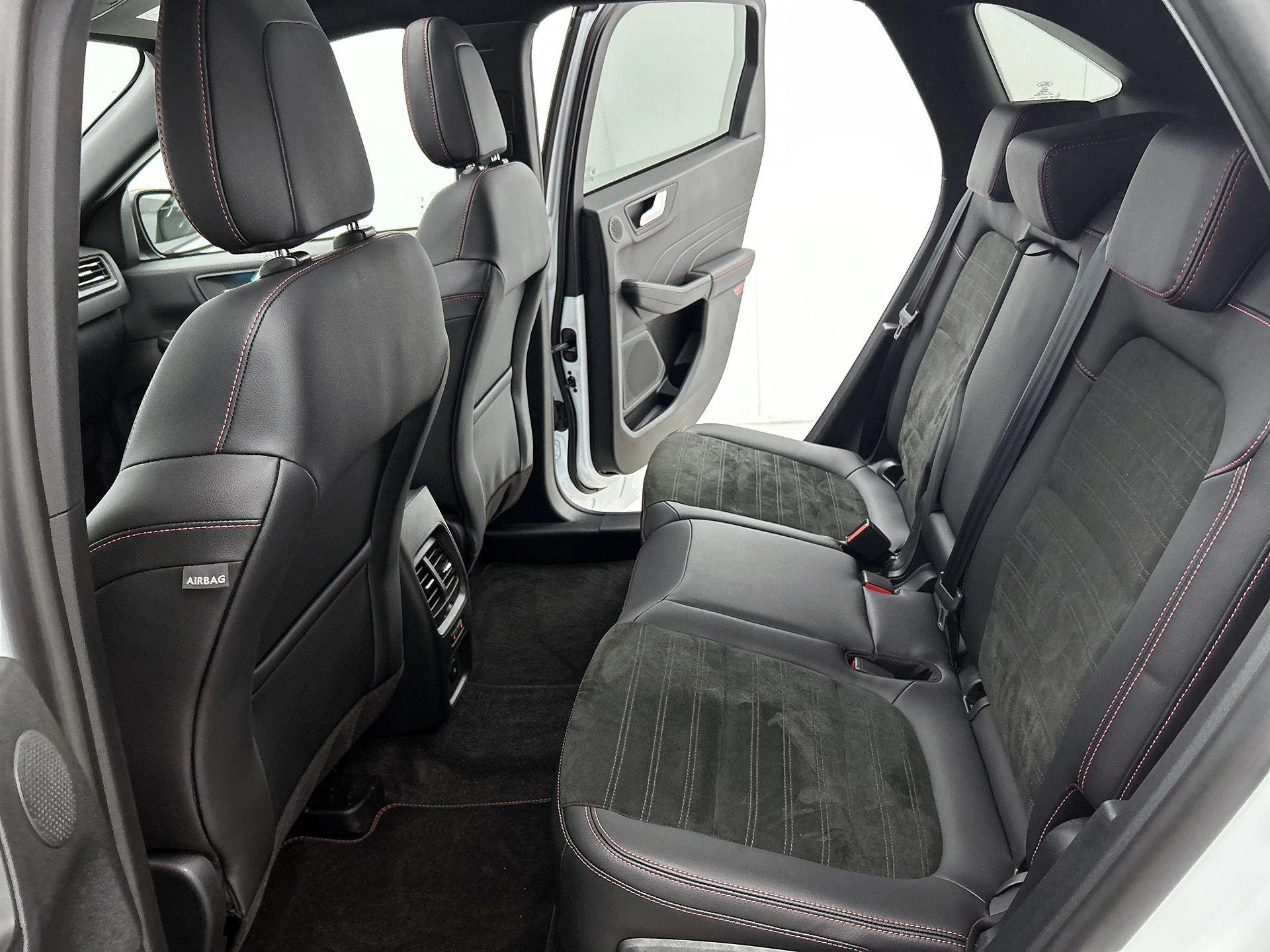 Ford-Kuga-image-28