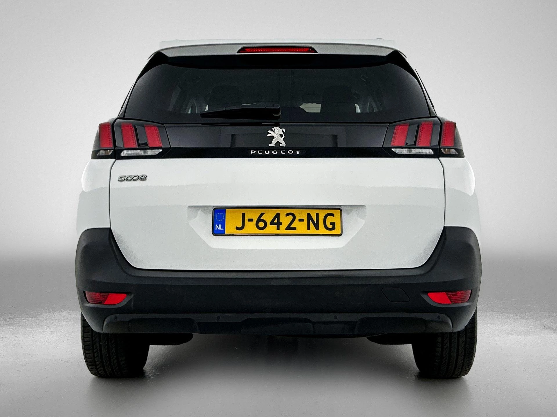 Peugeot-5008-image-2