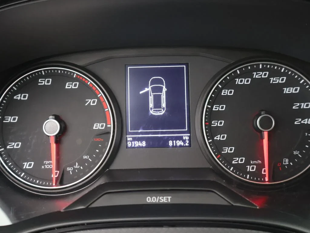 SEAT-Arona-image-13