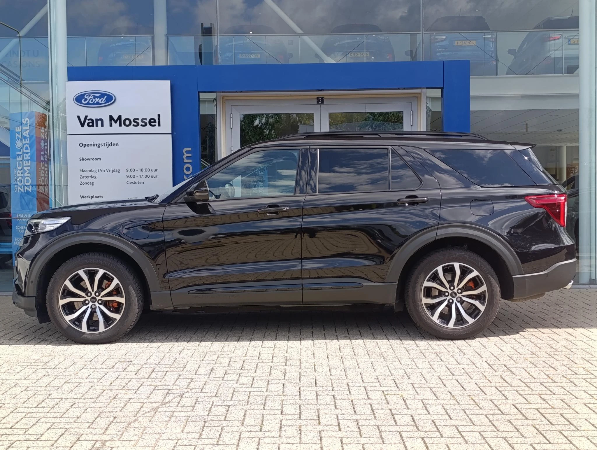 Ford-Explorer-image-5