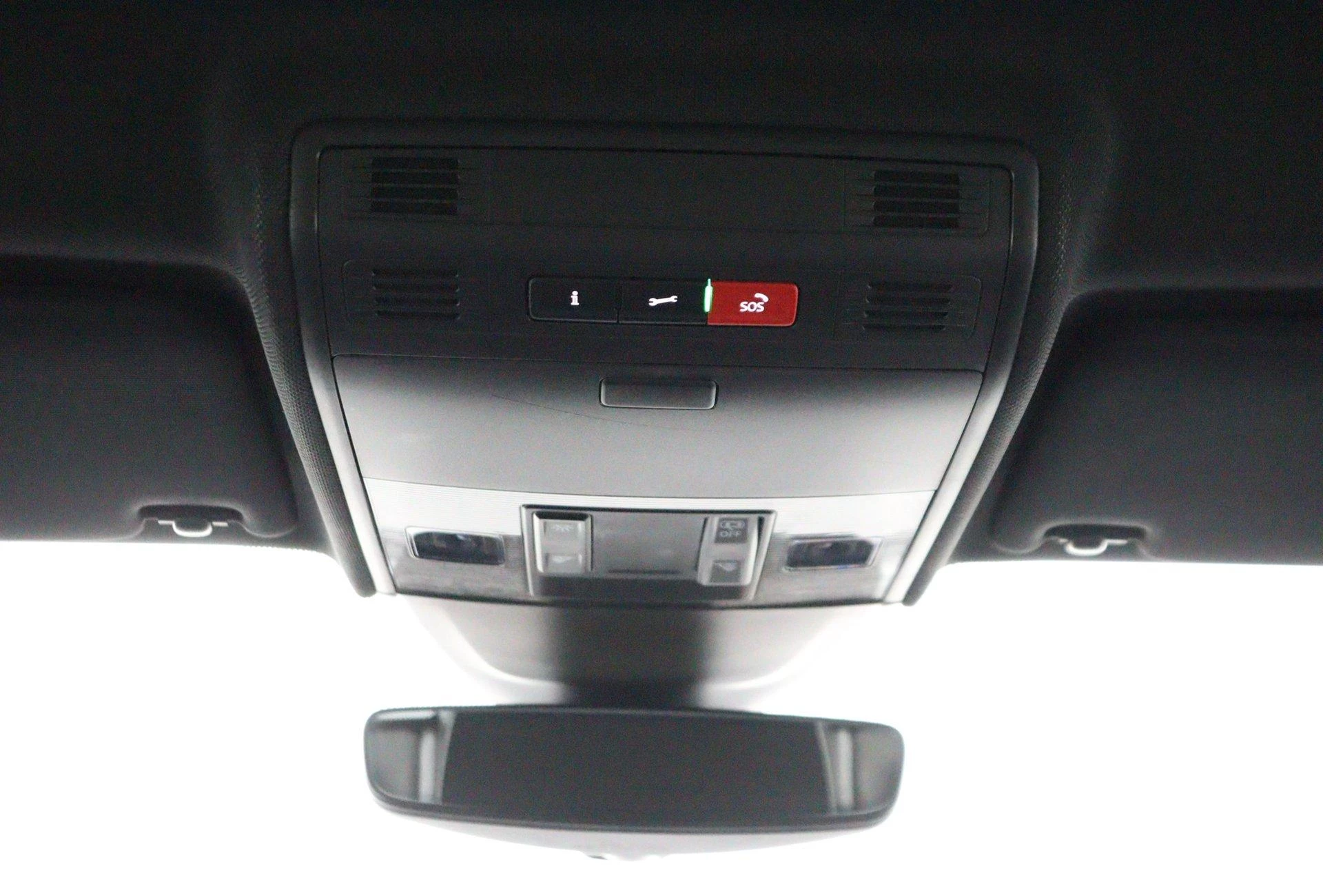 Volkswagen-Polo-image-36