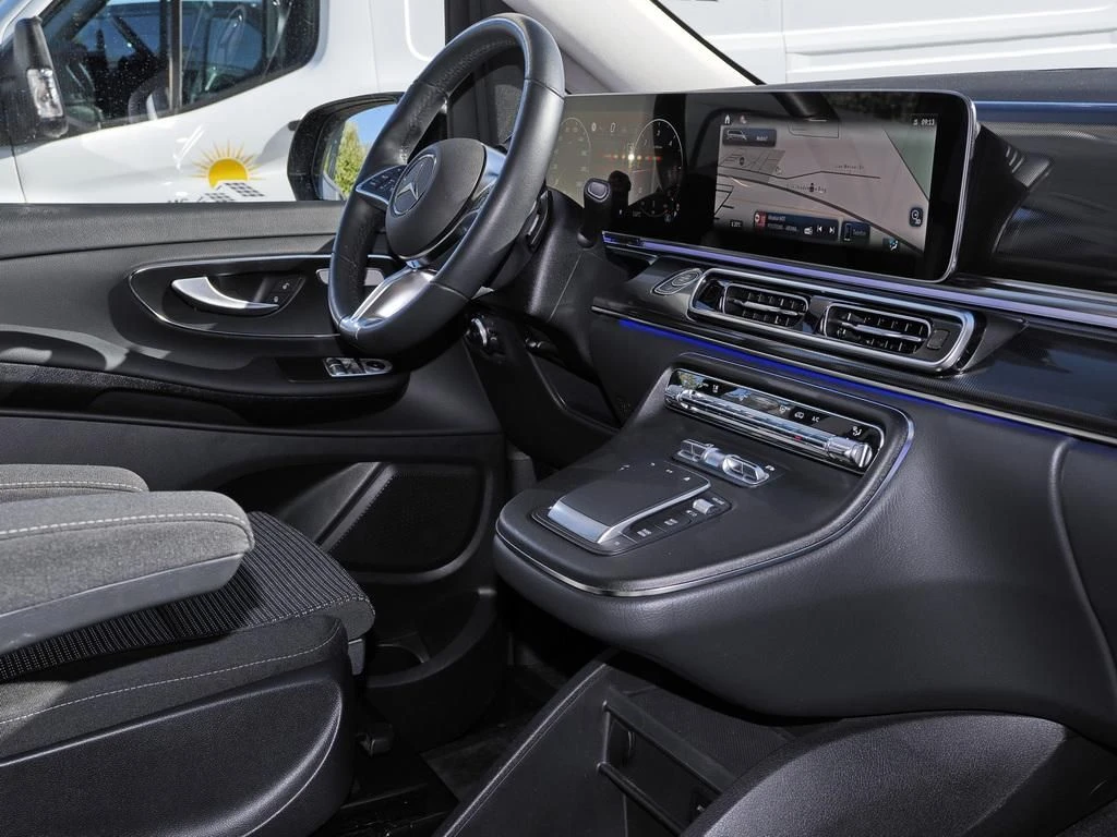 Mercedes-Benz-V-Klasse 220-image-10