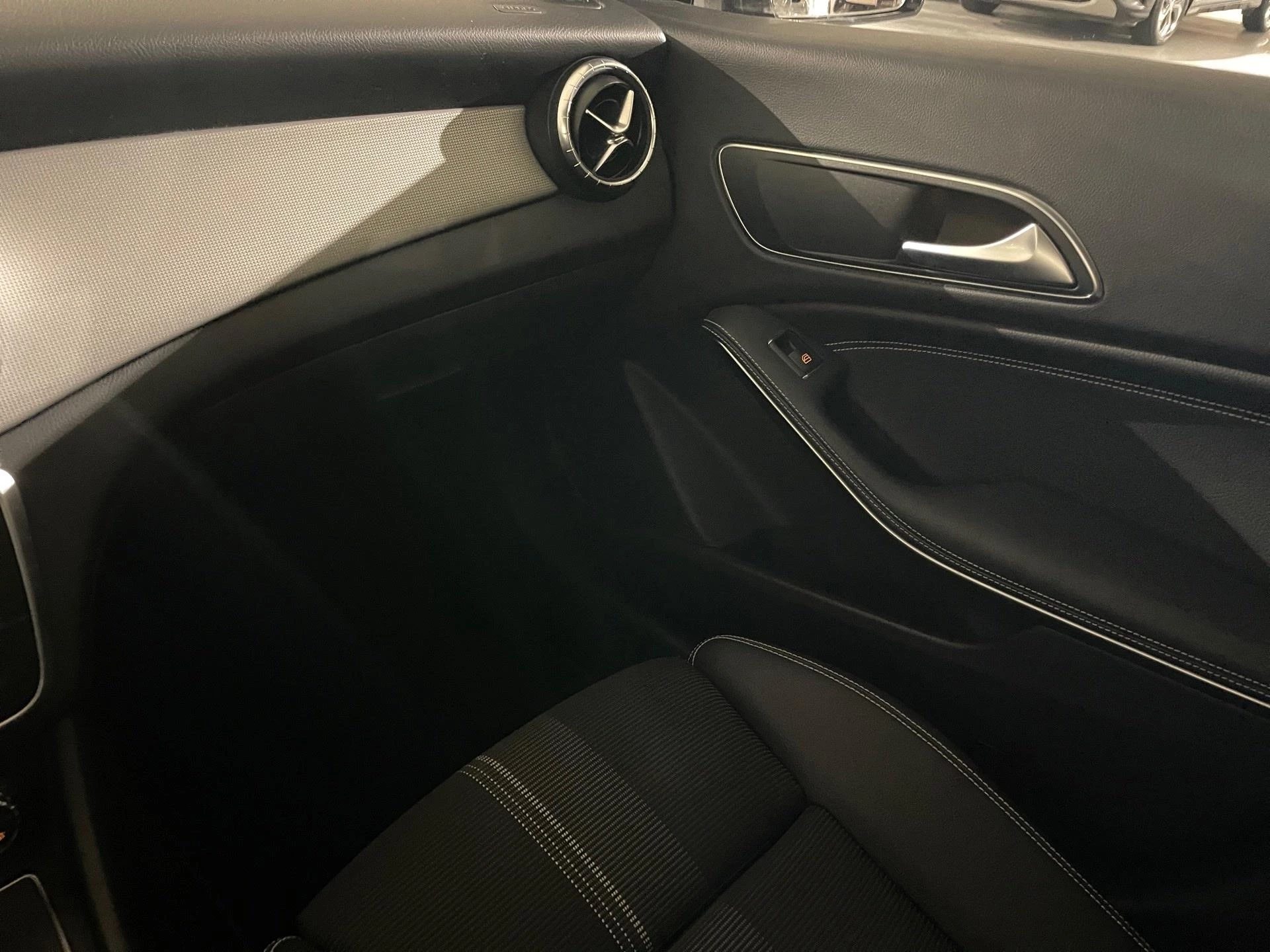 Mercedes-Benz-CLA-image-8