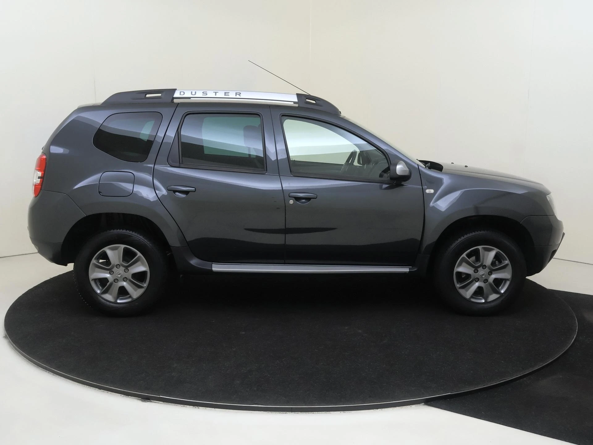 Dacia-Duster-image-8