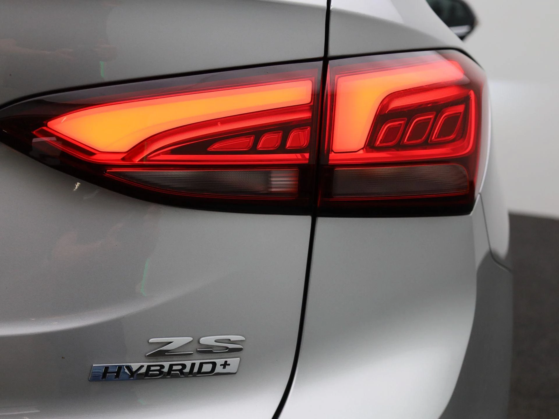 MG-ZS-image-34