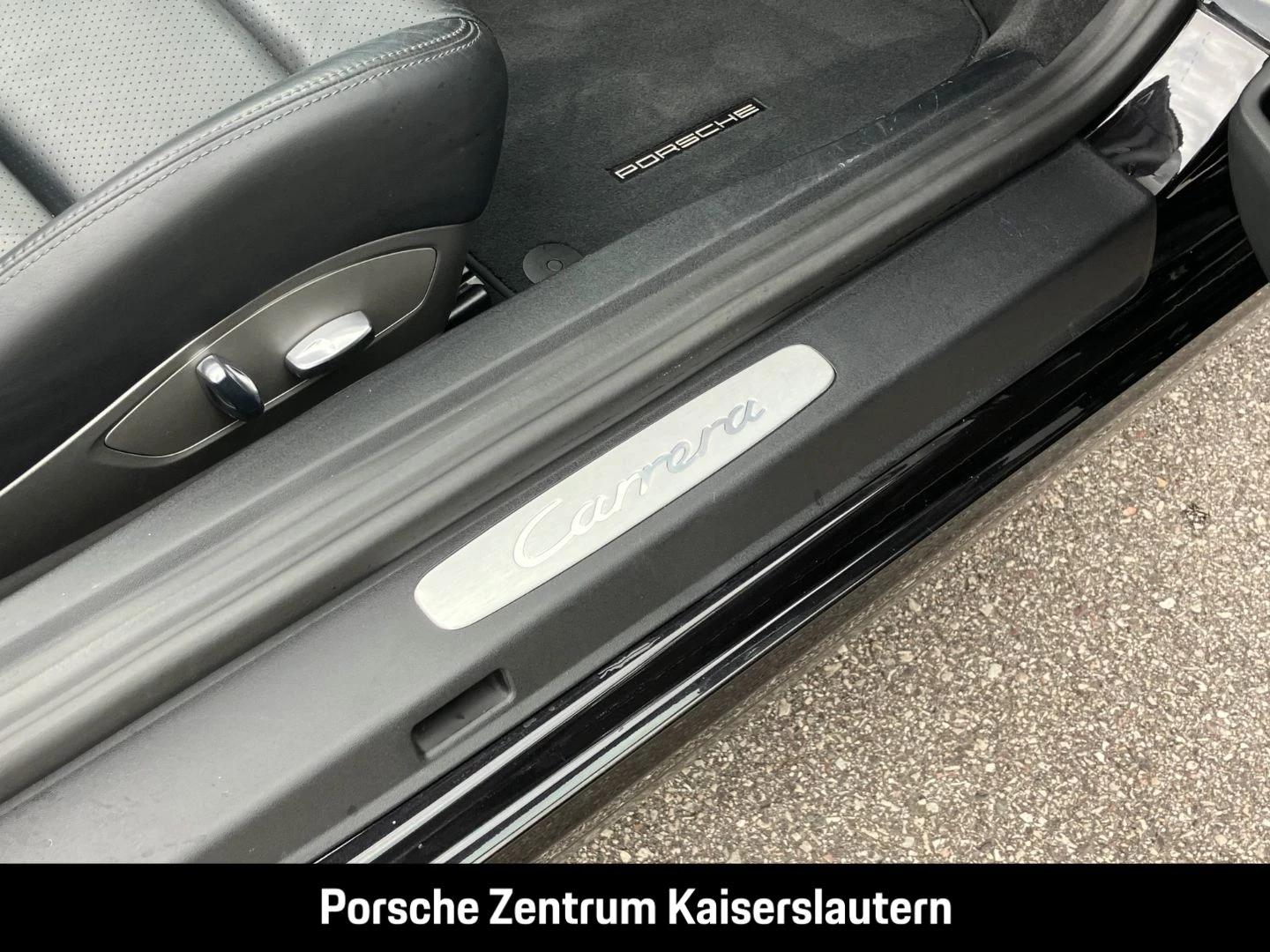 Porsche 911 991 Carrera Cabriolet Sportabgas PASM BOSE carrera