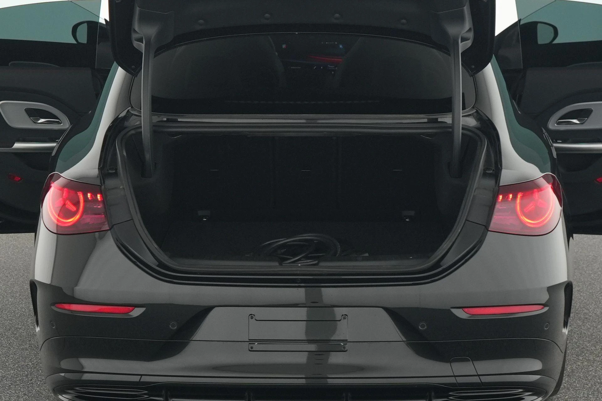 Mercedes-Benz-CLA-image-17