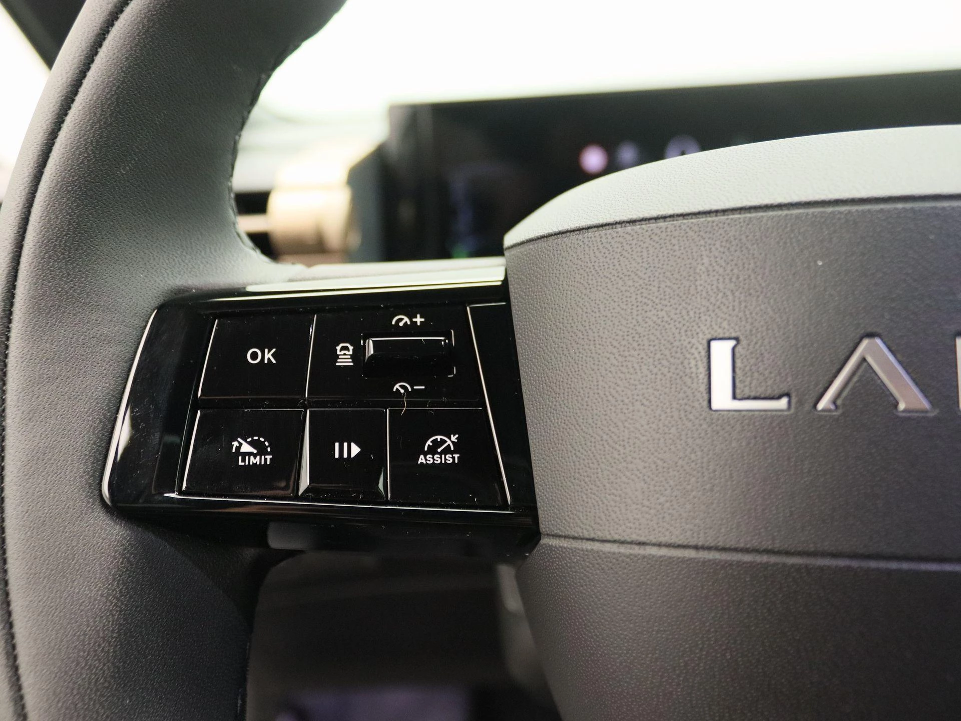 Lancia-Ypsilon-image-17