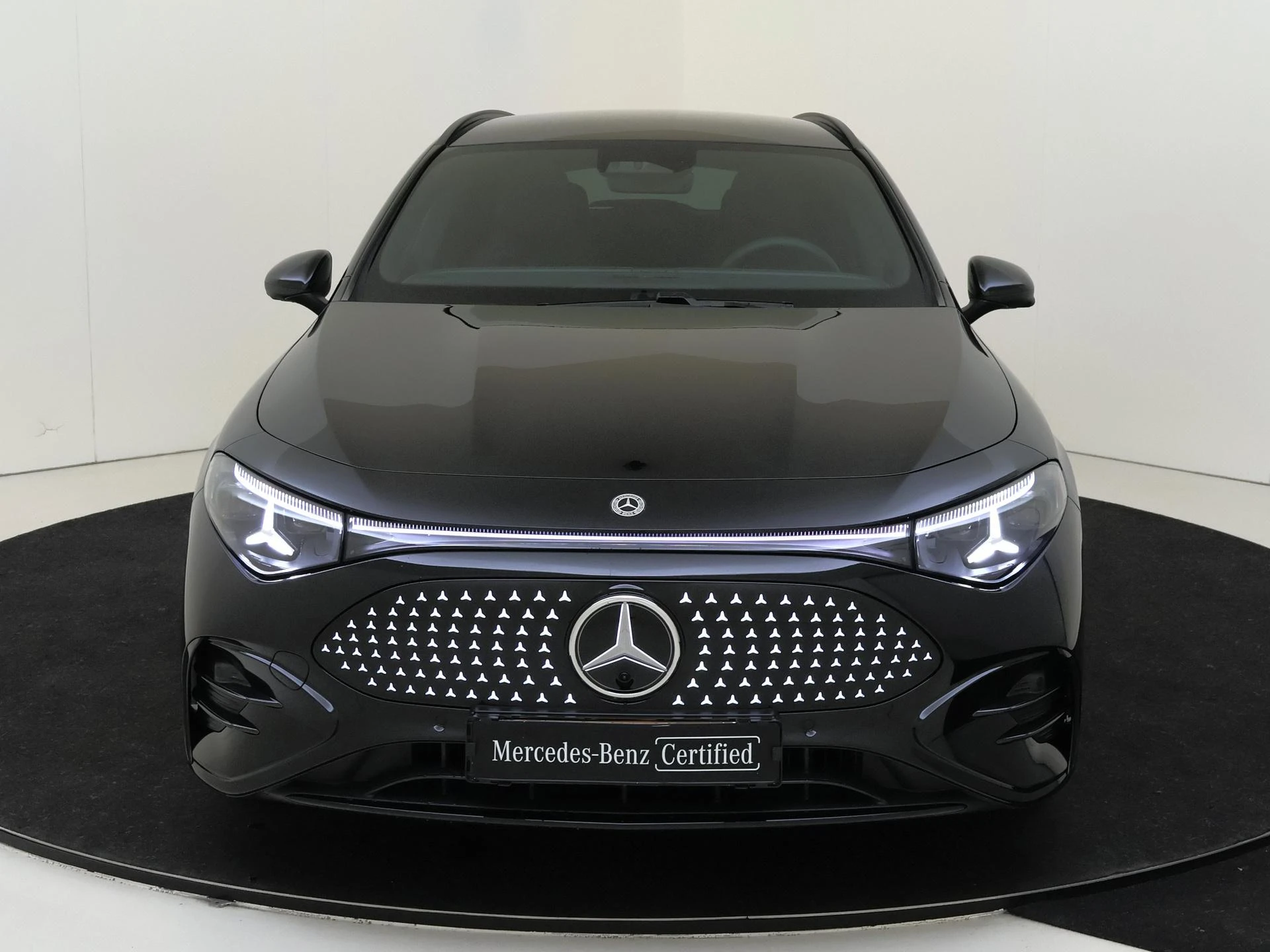 Mercedes-Benz-CLA-image-5