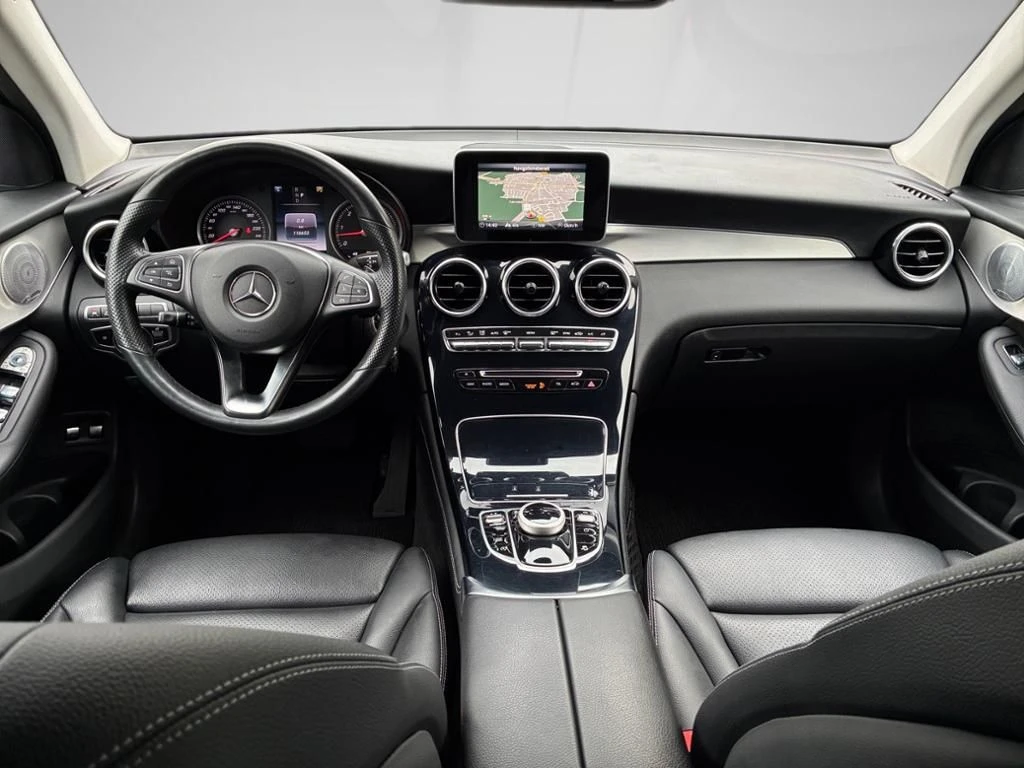 Mercedes-Benz-GLC 350 d-image-10
