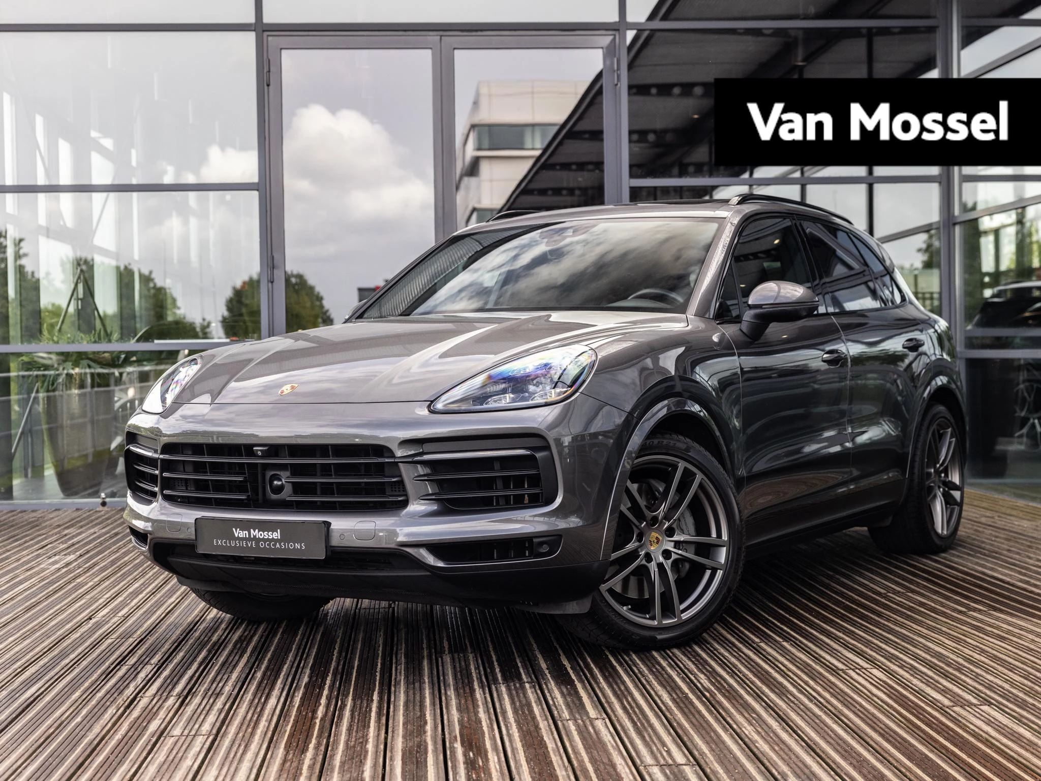 Porsche-Cayenne-image-0