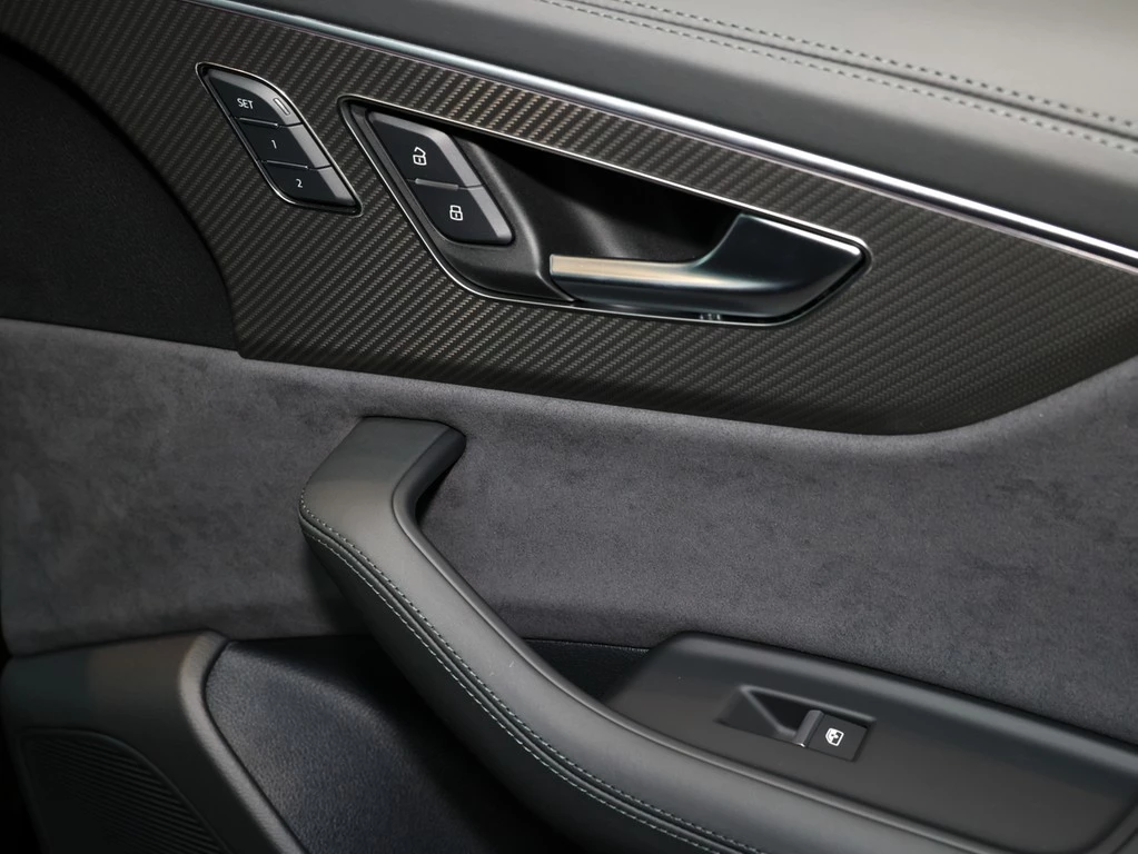 Audi-RSQ8-image-8