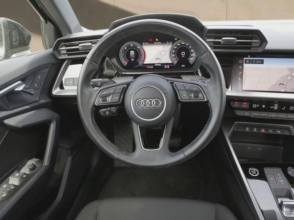 Audi A3 Sportback 30 TDI basis NAVI+VC RFK+PDC KLIMAA