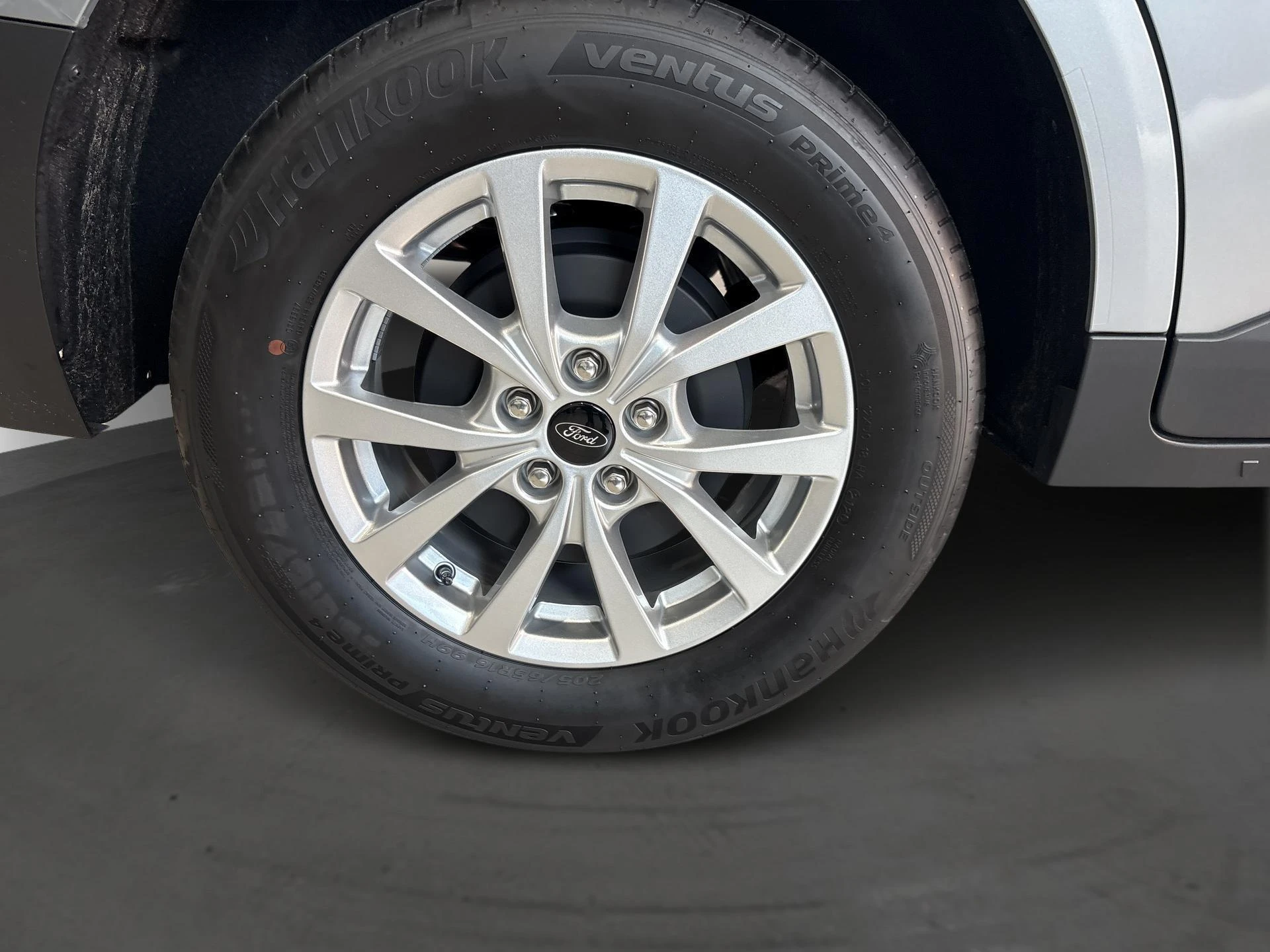 Ford-Tourneo Courier-image-5