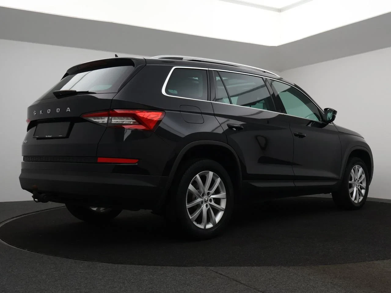 Škoda Kodiaq SKODA Kodiaq 1.5TSI 150PK *AUTOMAAT*PANODAK*TREKHAAK*LEDER*CAMERA*PDC*NAVI*AIRCO*KEYLESS GO*...*