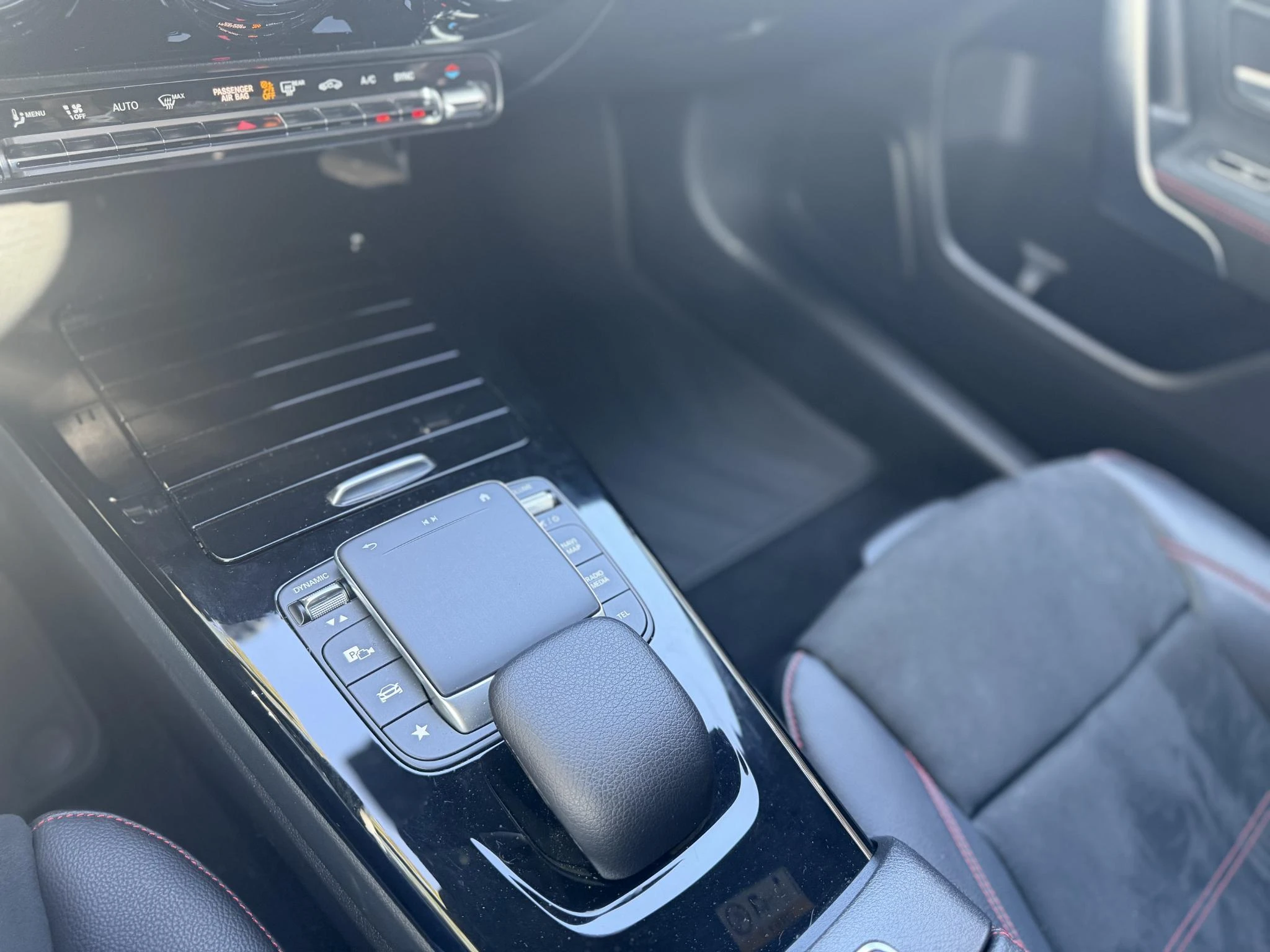 Mercedes-Benz-A-Klasse-image-7