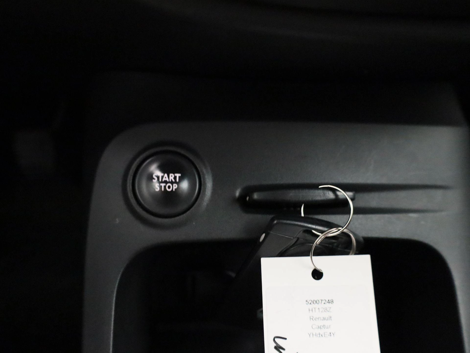 Renault-Captur-image-21