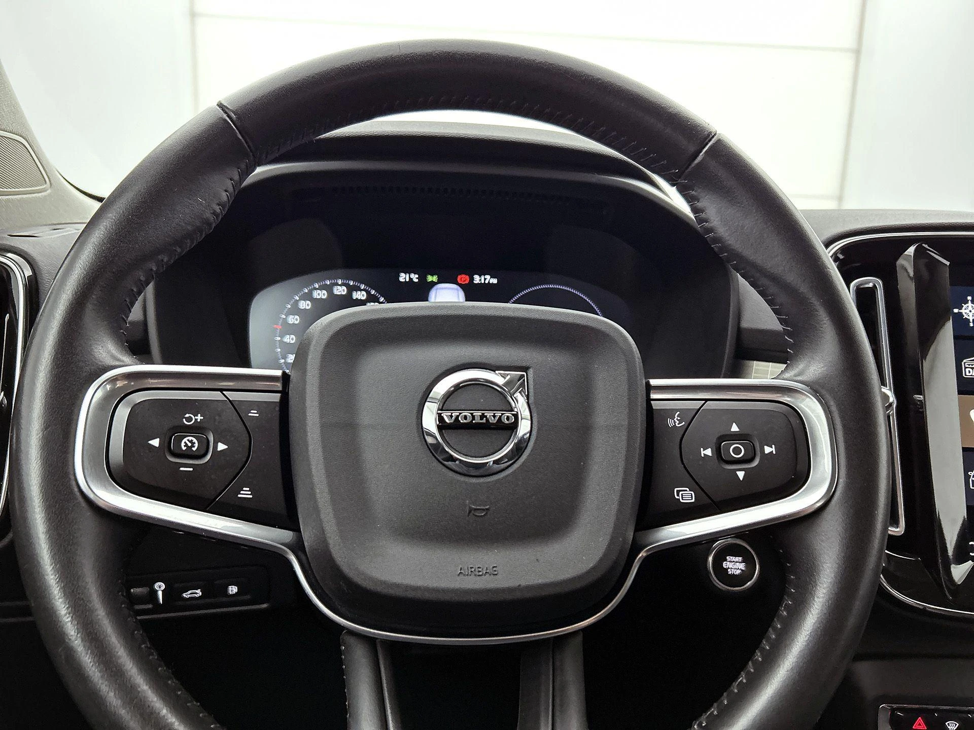 Volvo-XC40-image-38