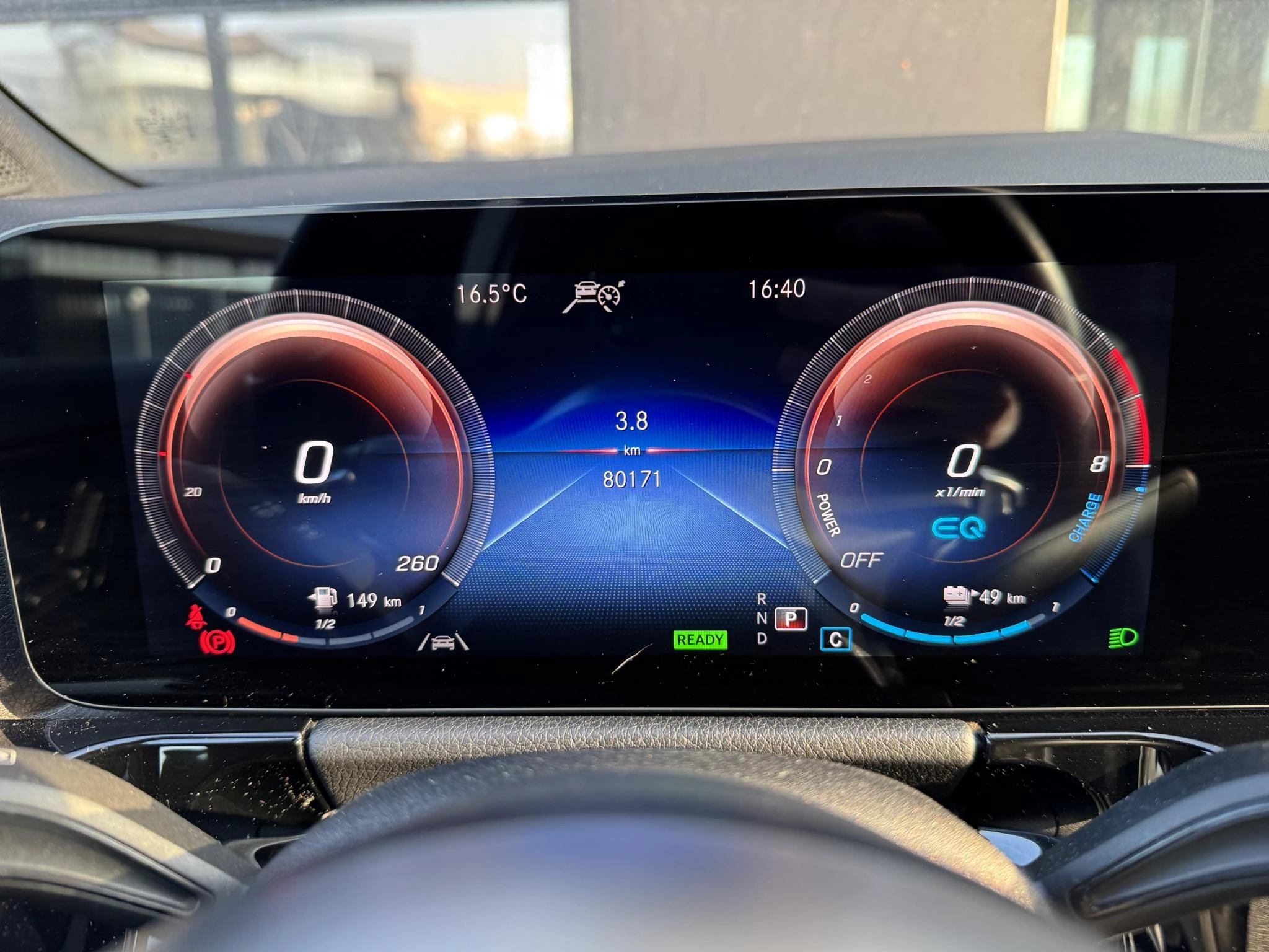 Mercedes-Benz GLA 250 e AMG Line + LEDER + MEMORY + CARPLAY + MULTIBEAM LED +