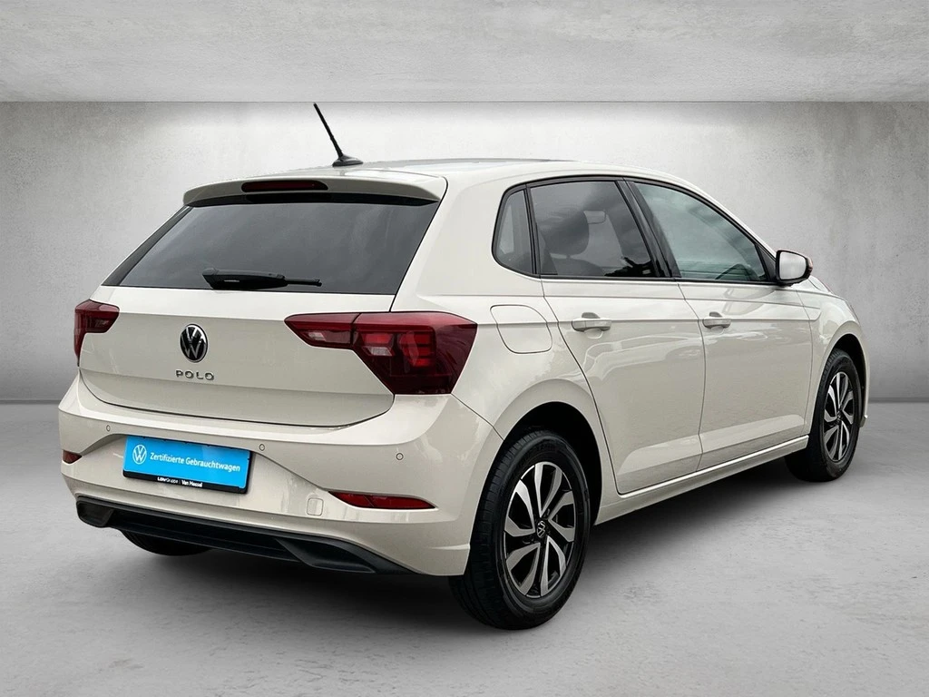 Volkswagen-Polo-image-2