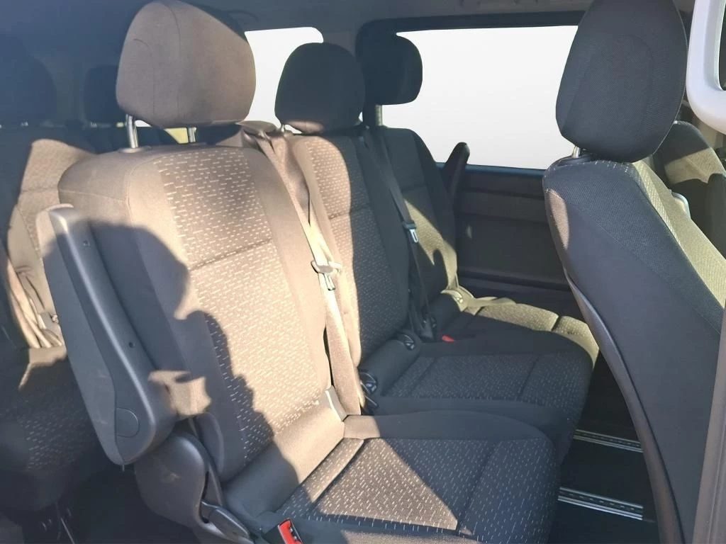 Mercedes-Benz-Vito-image-15