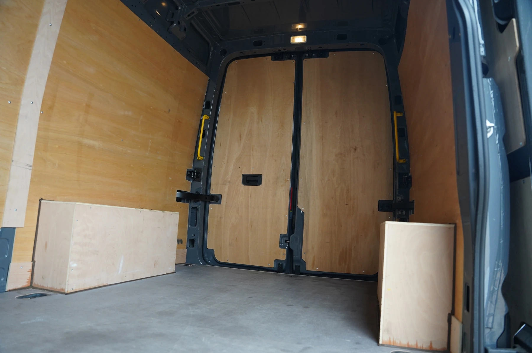 Volkswagen-Crafter-image-31
