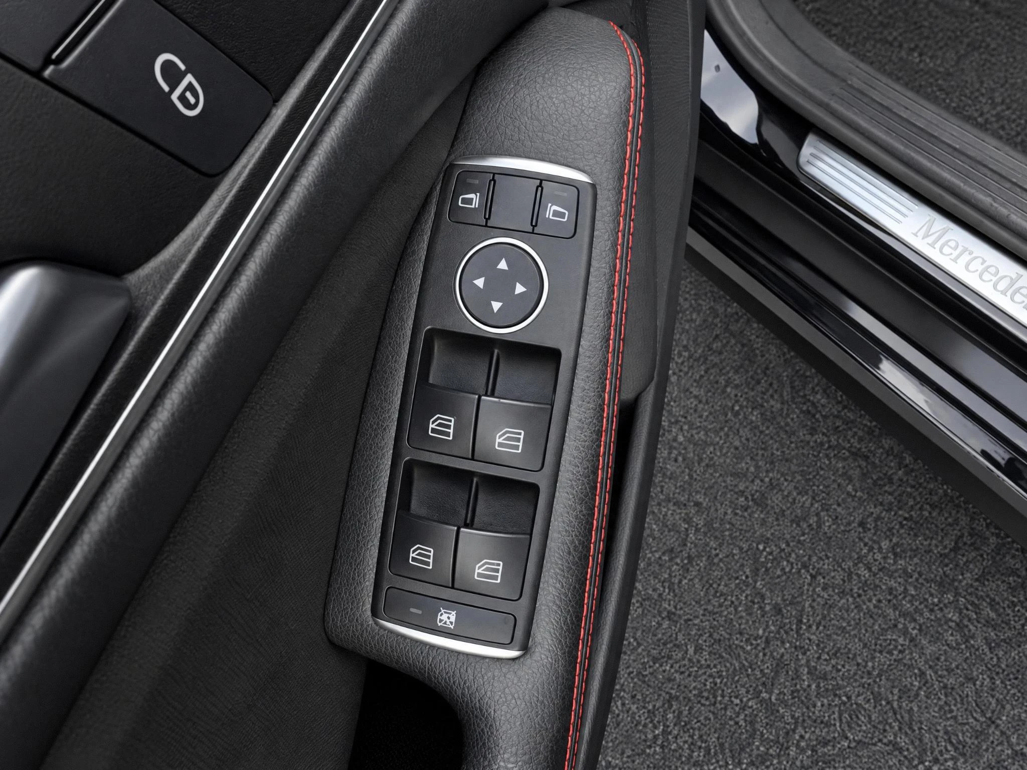 Mercedes-Benz-CLA-image-13