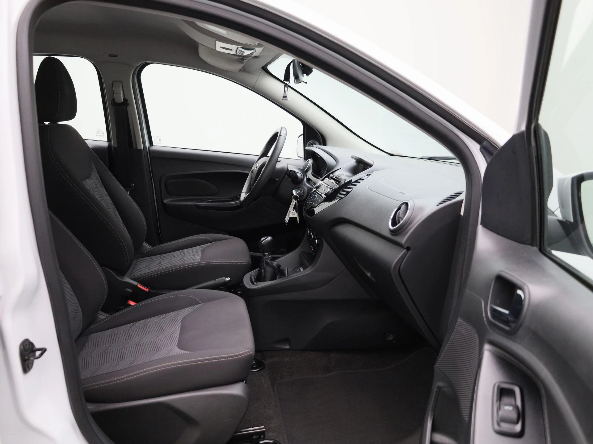 Ford-Ka-image-32