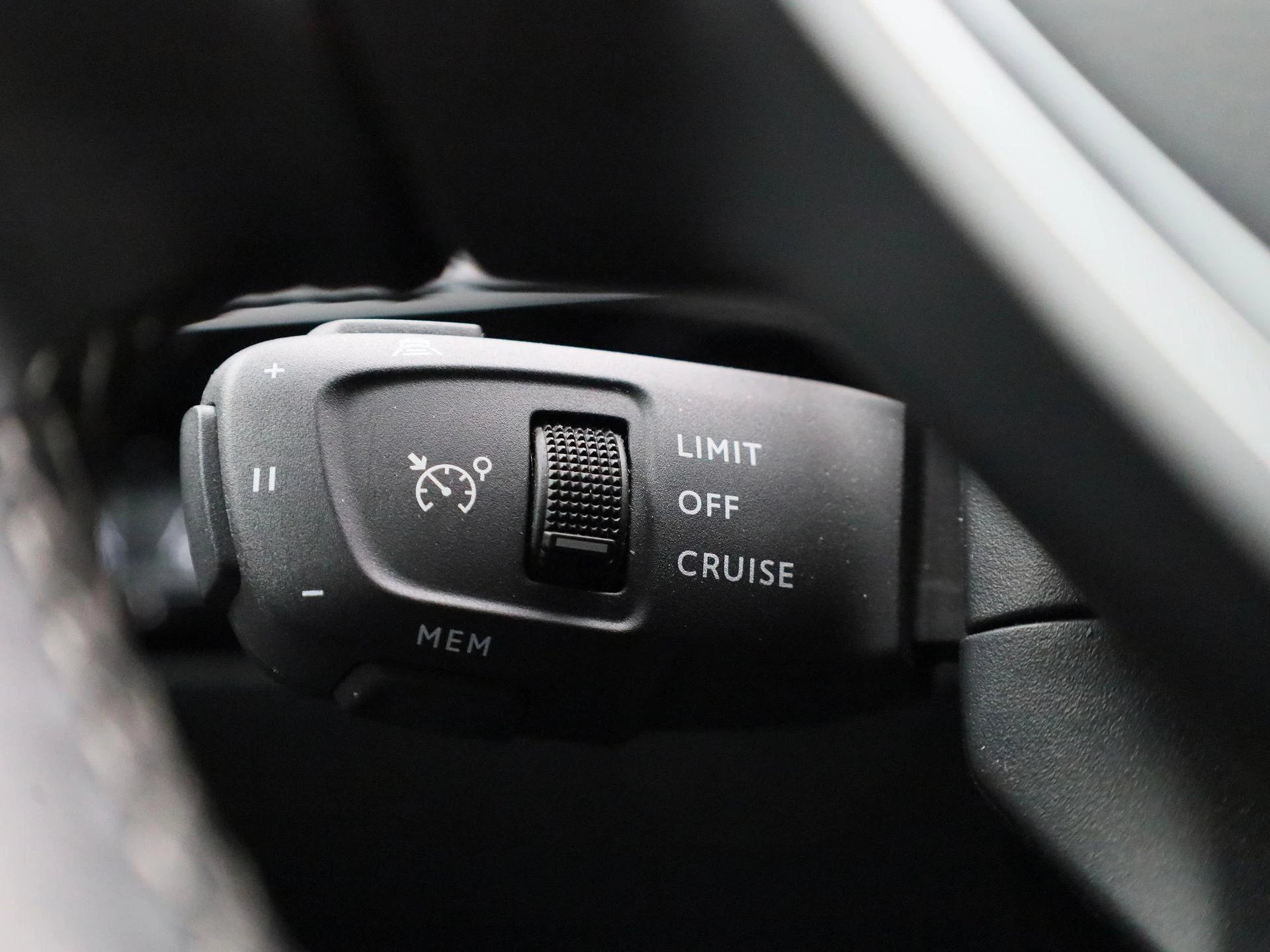 Peugeot-508-image-17
