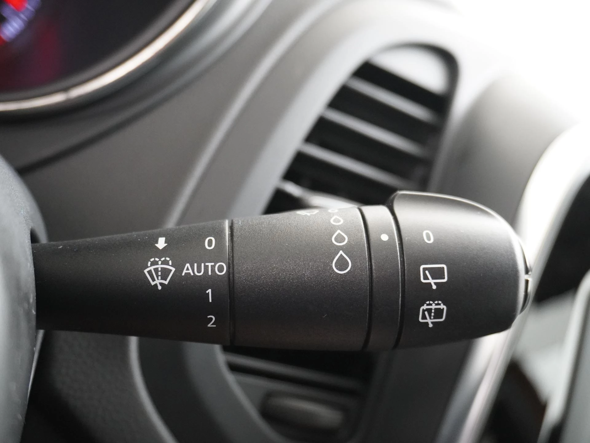 Renault-Captur-image-17