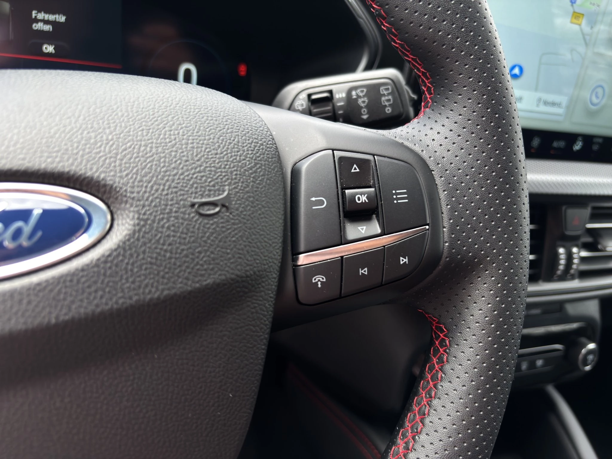 Ford Kuga ST-Line Plug-in*LED-MATRIX*KAM*NAVI*WINTER-PKT.