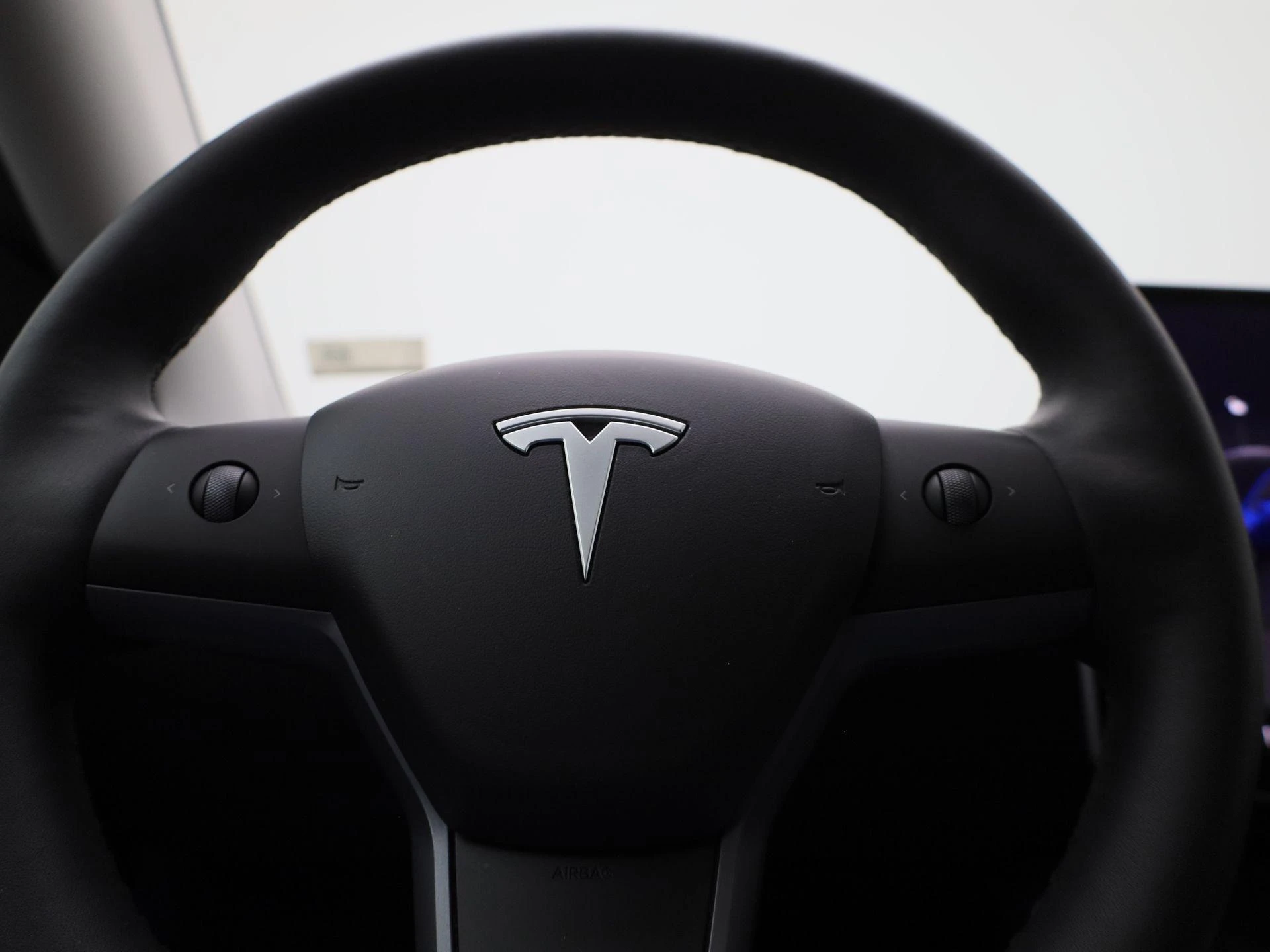 Tesla-Model Y-image-28