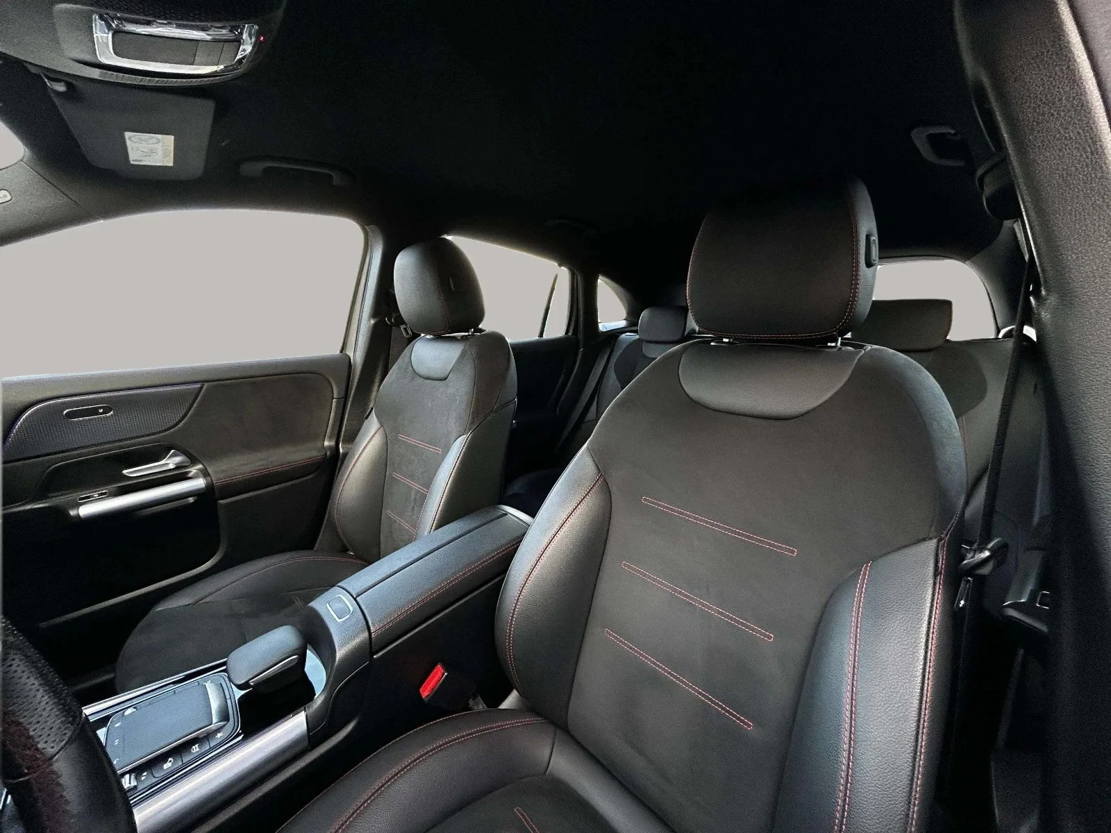 Mercedes-Benz-EQA-image-12