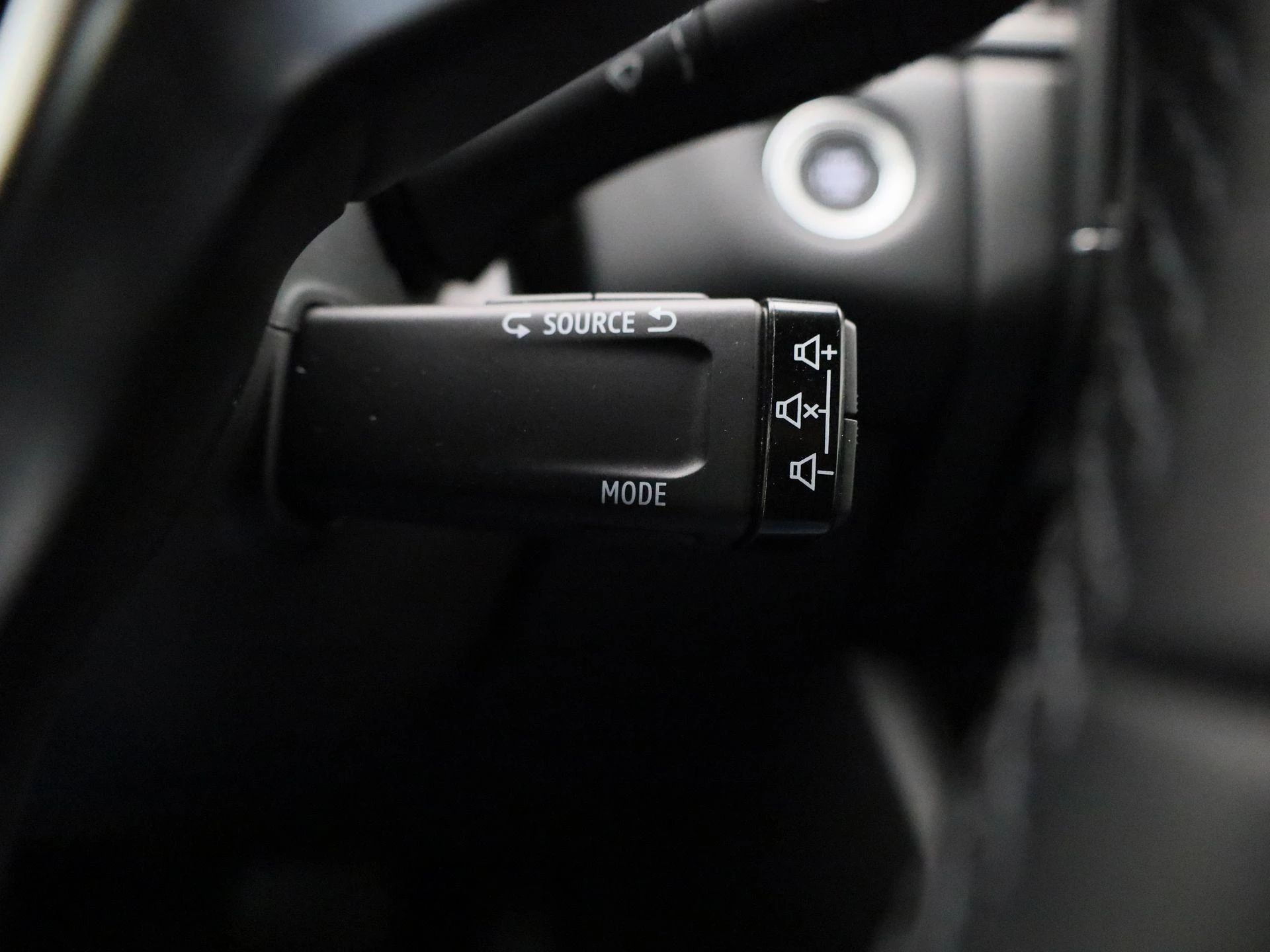 Renault-Captur-image-17