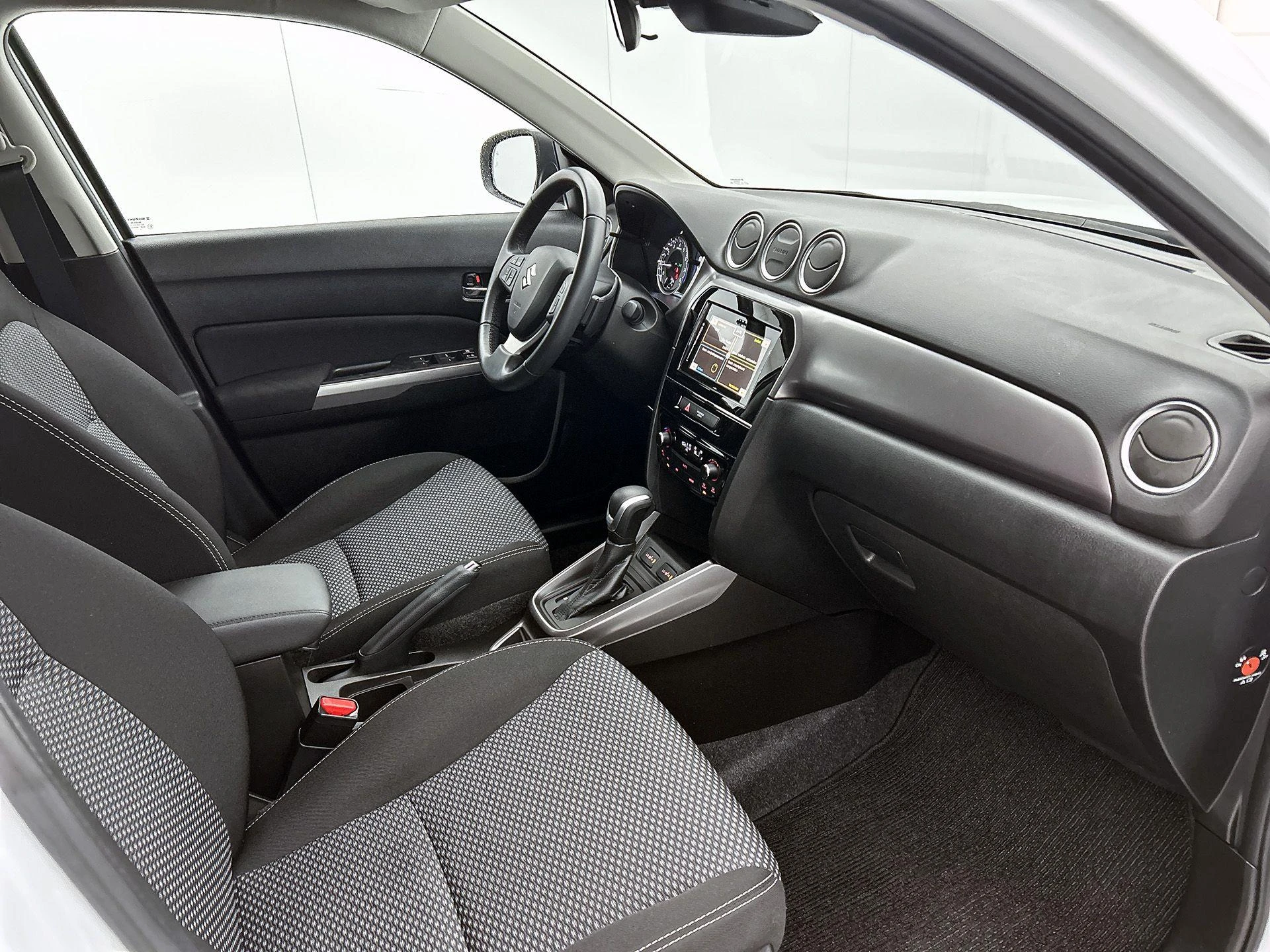 Suzuki-Vitara-image-19