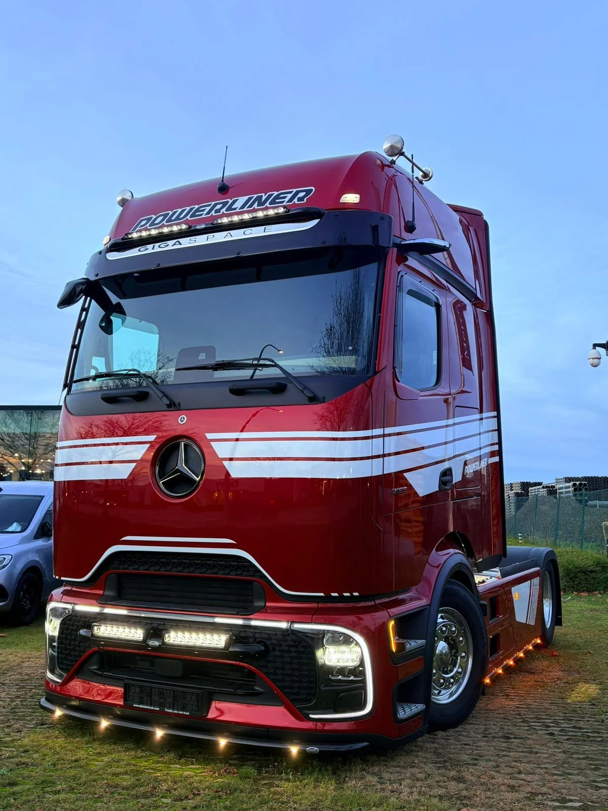 Actros 1853 LS 4x2 LHD Powerliner
