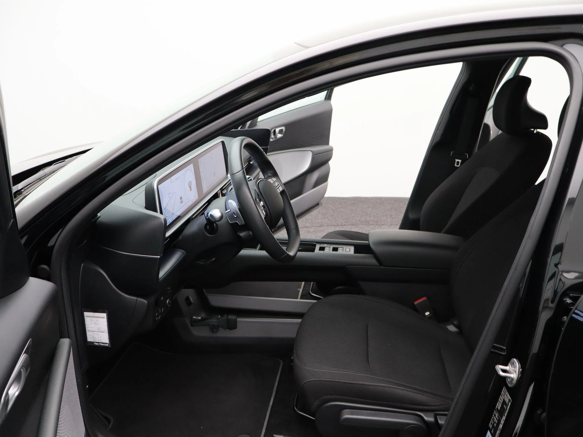 Hyundai-IONIQ 6-image-11