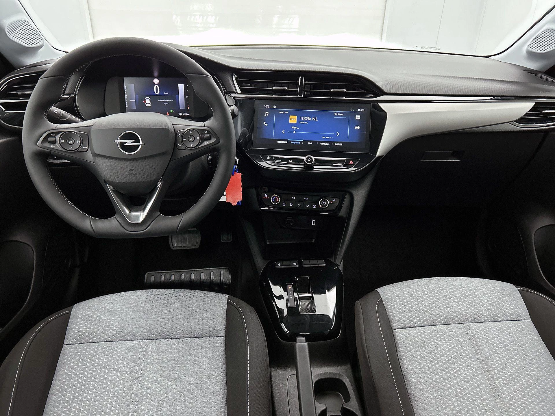 Opel-Corsa-image-18