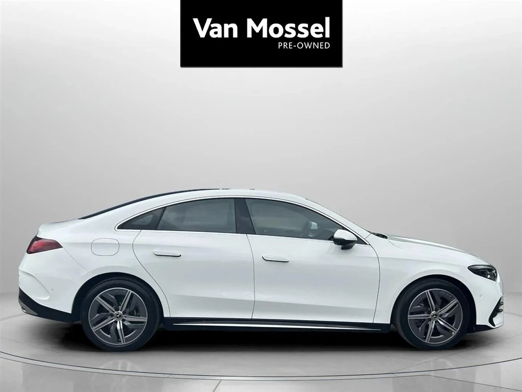 Mercedes-Benz-CLA-image-3