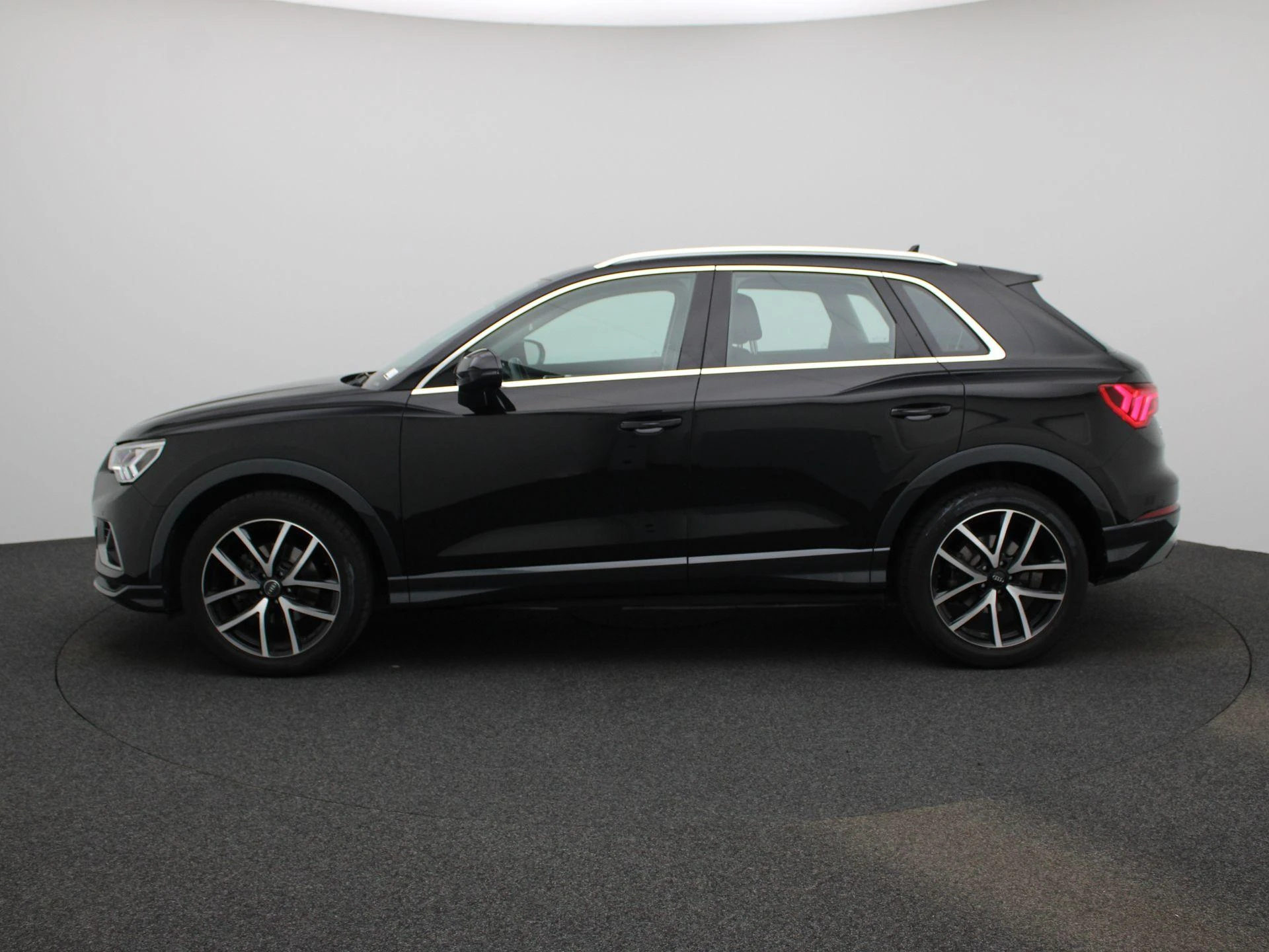 Audi-Q3-image-3