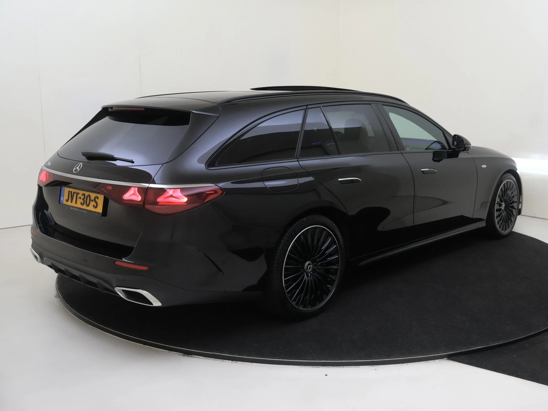Mercedes-Benz E-Klasse Estate 300 e Sport Edition