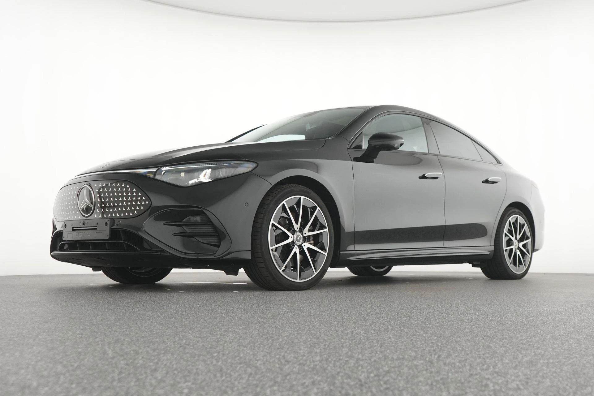 Mercedes-Benz-CLA-image-9