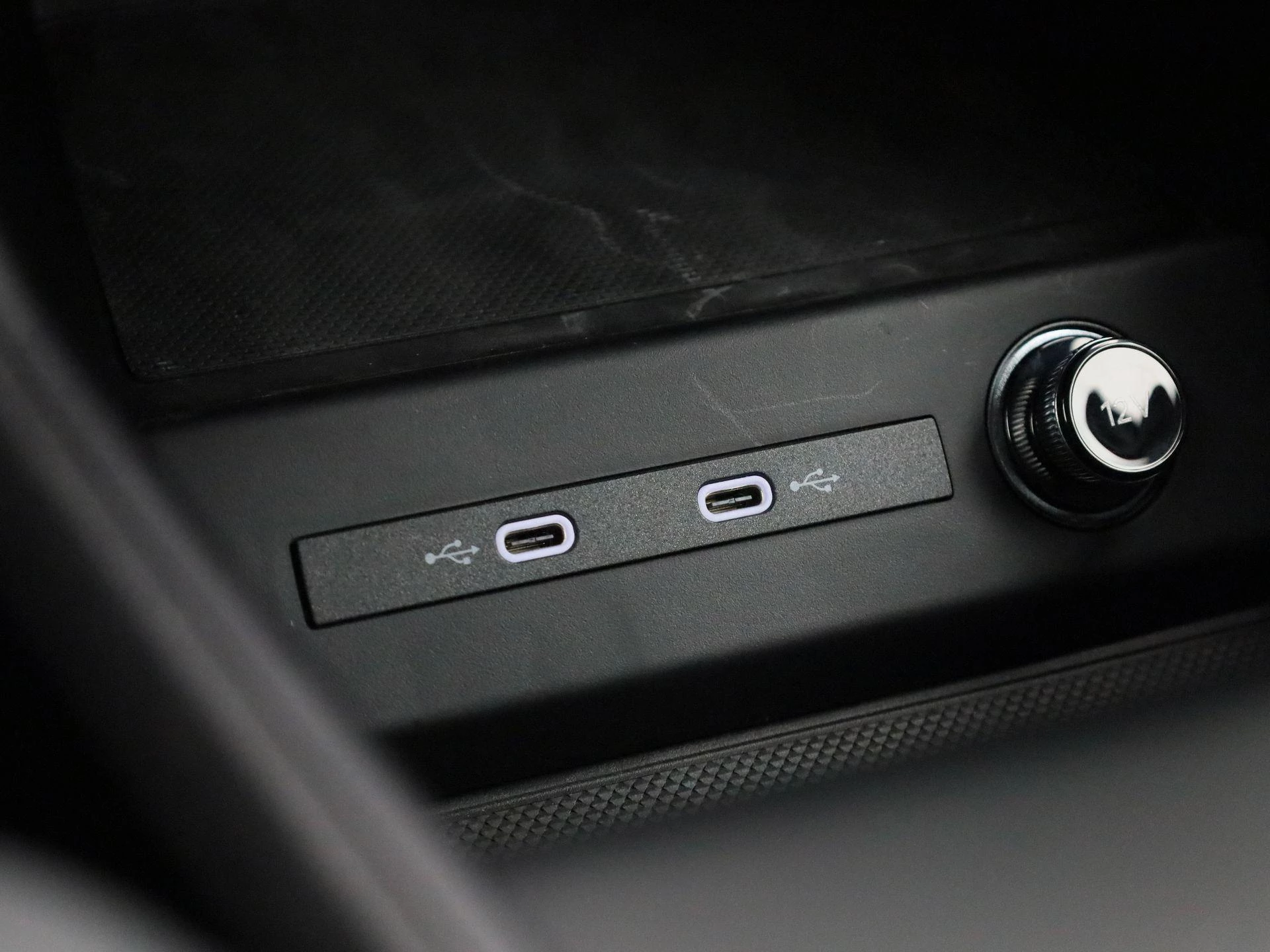 Audi-Q4 e-tron-image-34