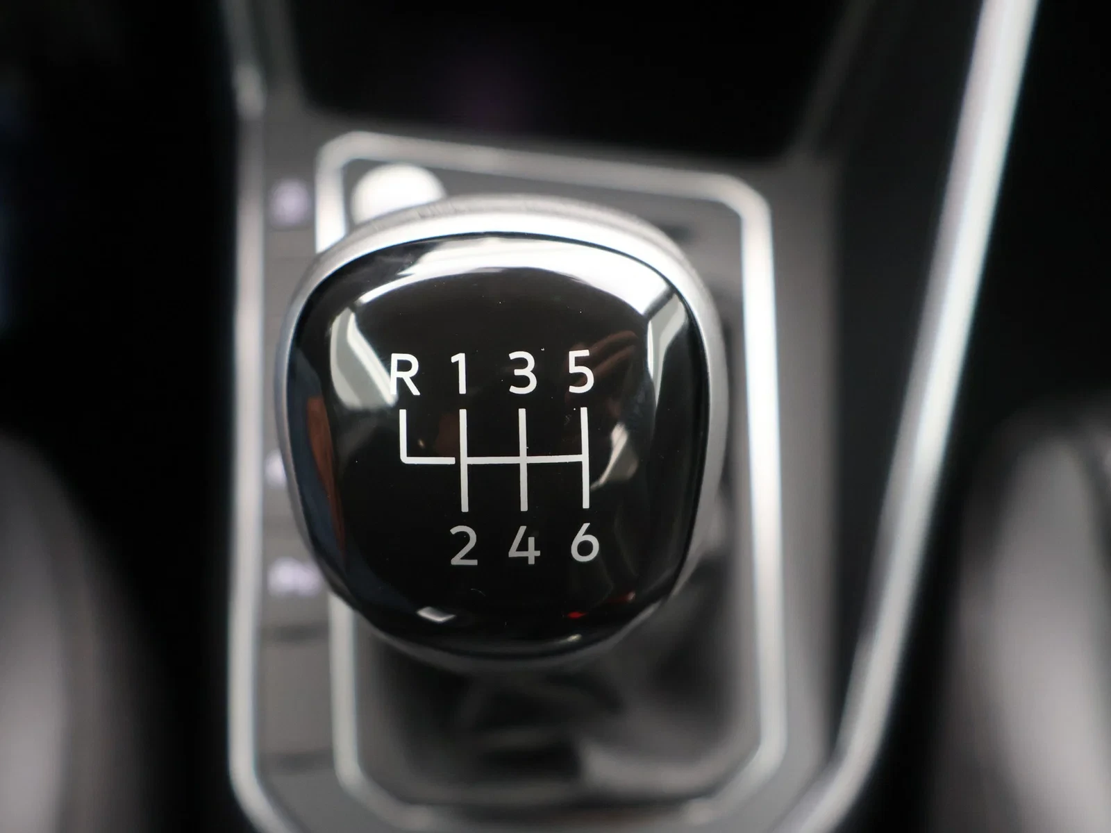 Volkswagen-Taigo-image-19