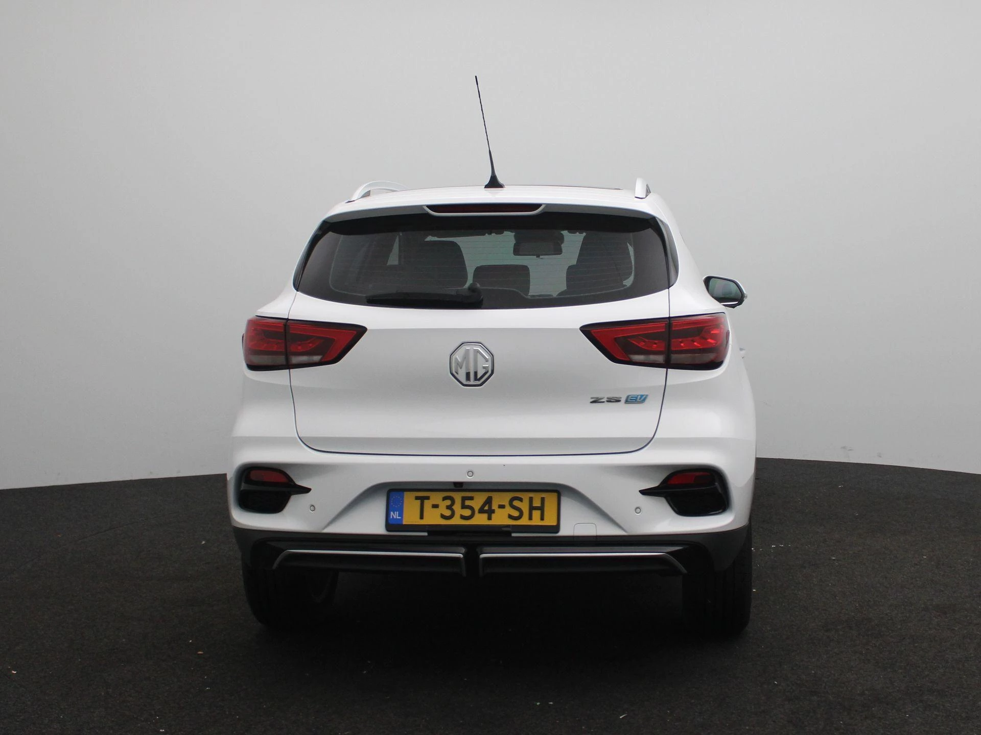 MG ZS EV Standard Range Luxury 50 kWh