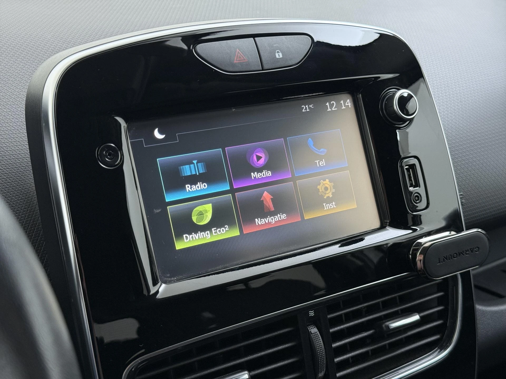 Renault-Clio-image-7