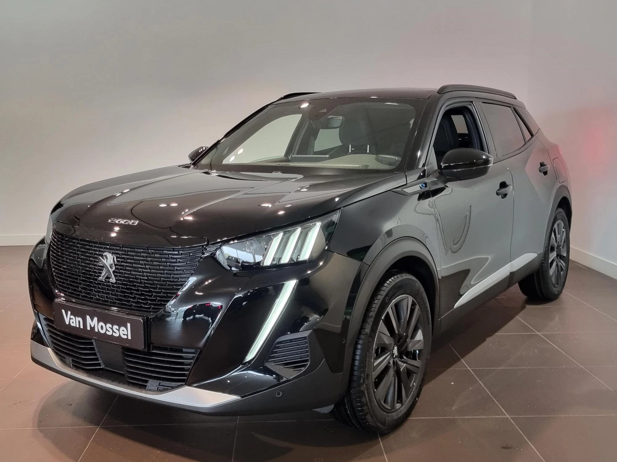 Peugeot-e-2008-image-0