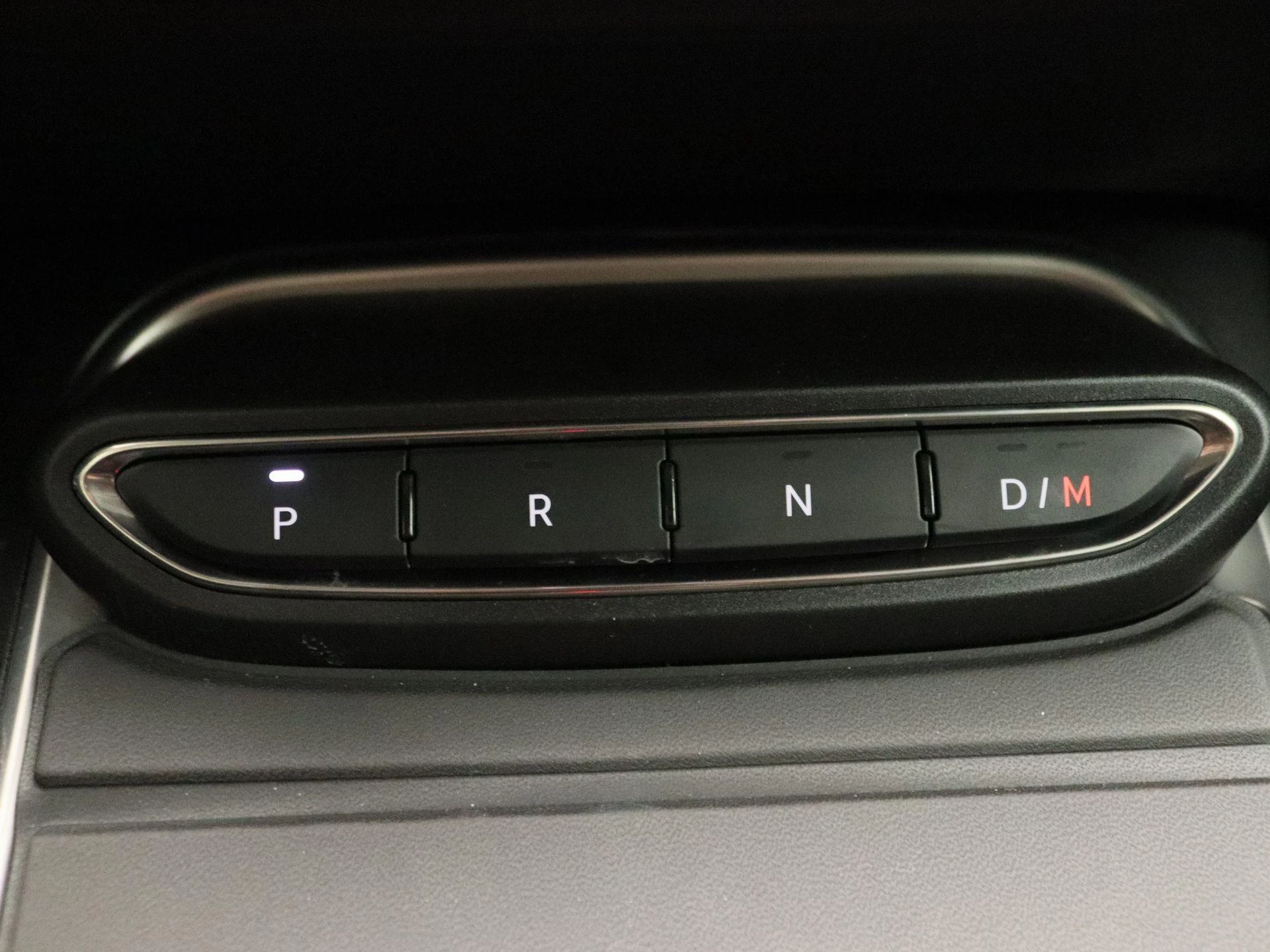 Jeep Avenger 1.2 e-Hybrid Summit