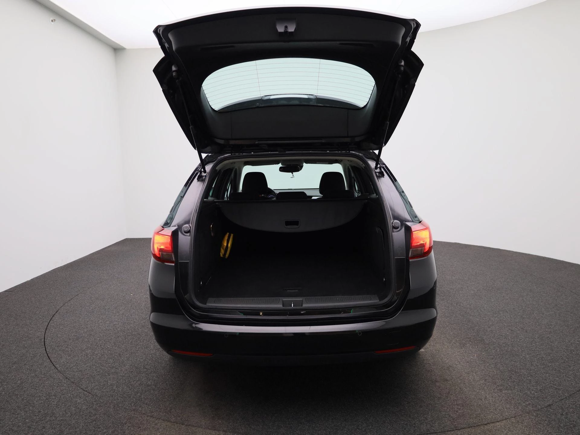 Opel-Astra-image-10
